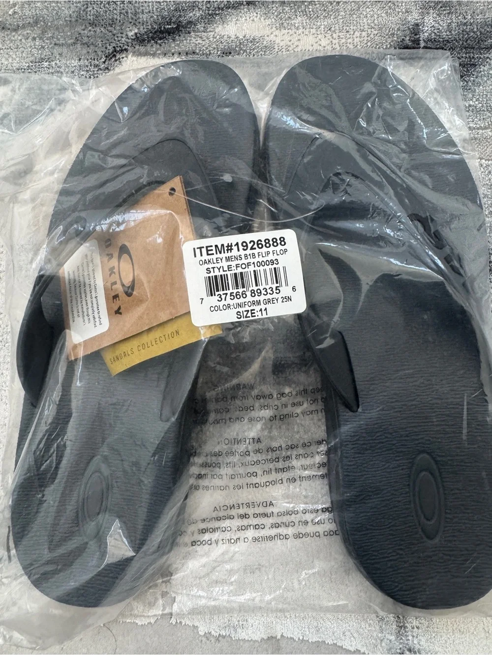 Oakley Uniform Grey Men's Flip Flop Sandals, Size 11 - NWT